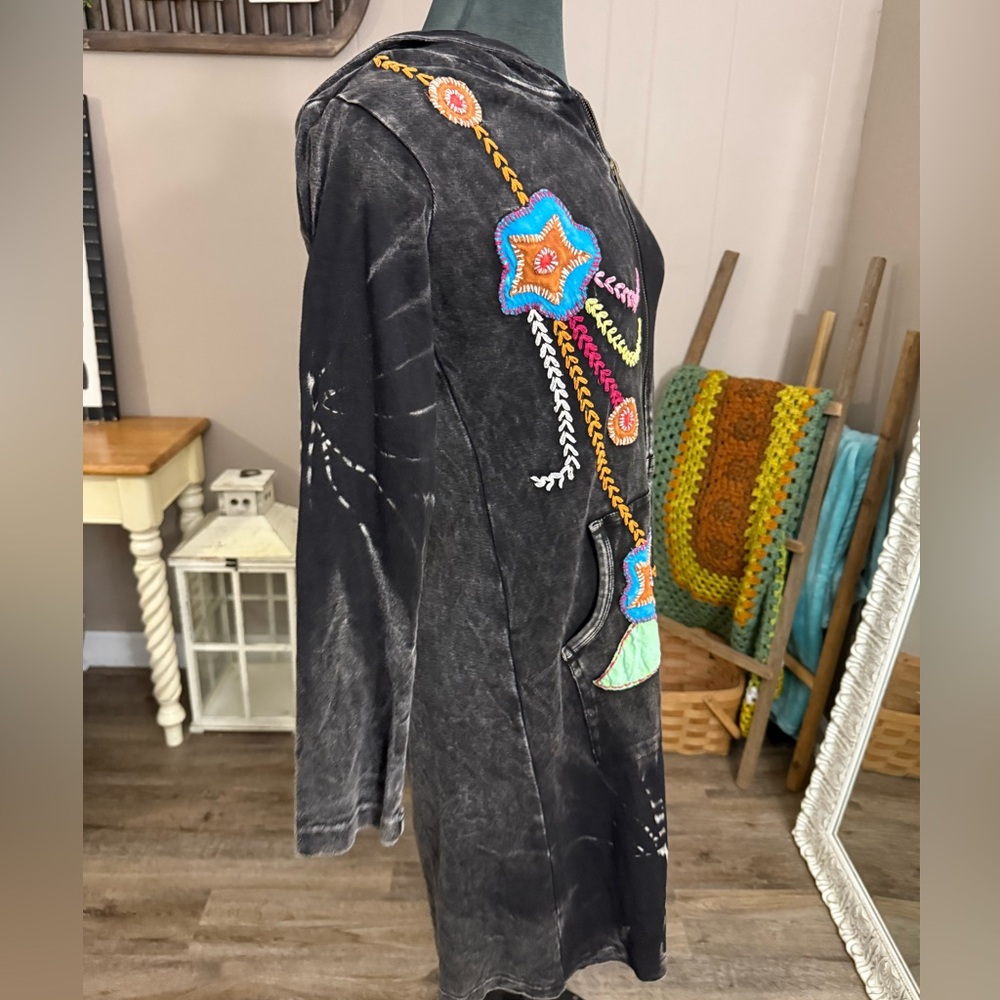 Rising International • Floral Embroidery Boho Tie Dye Duster Hoodie - Picture 4 of 11